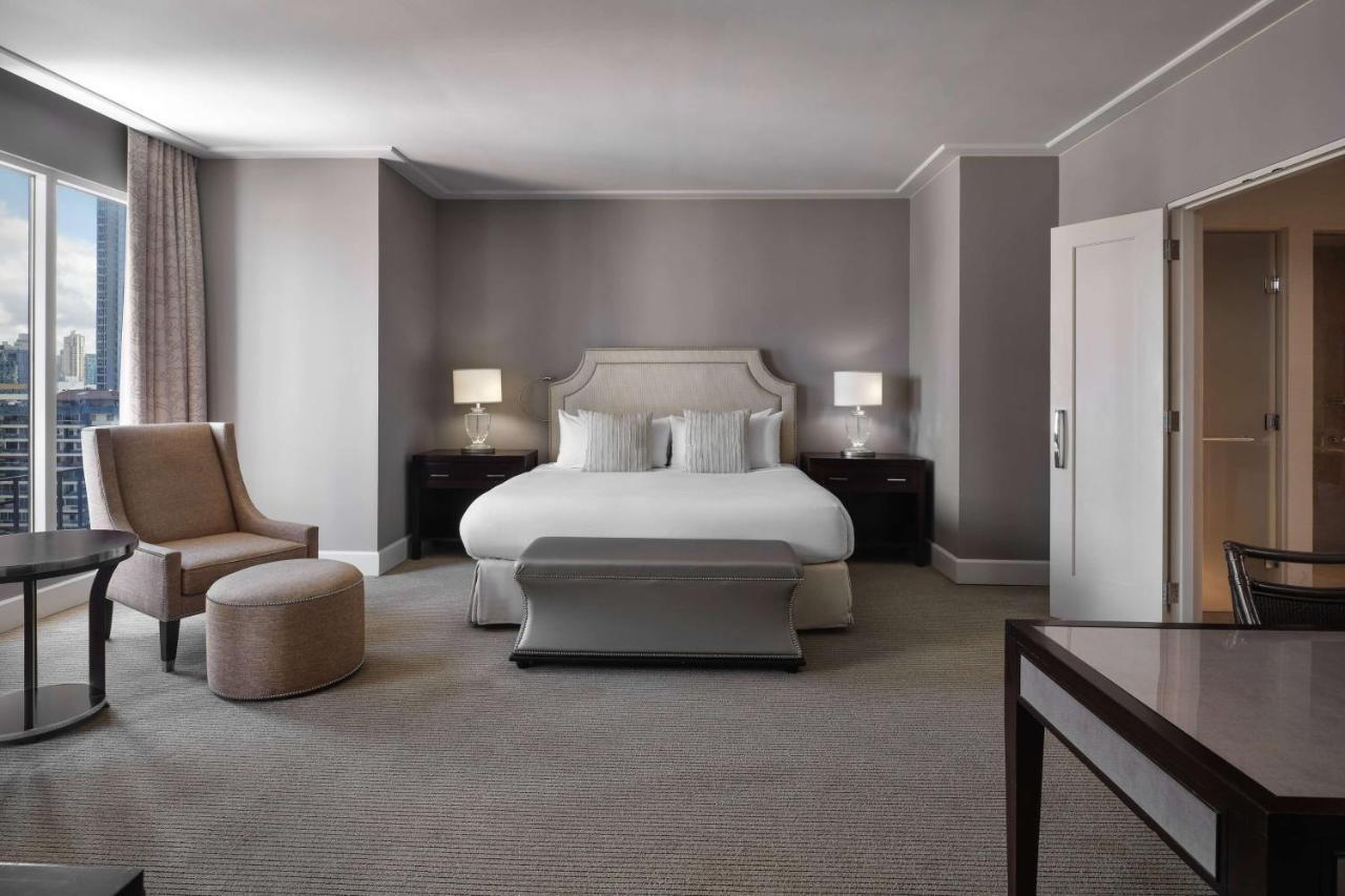 Bristol Panama, A Registry Collection Hotel מראה חיצוני תמונה A bedroom at The Ritz-Carlton, Chicago