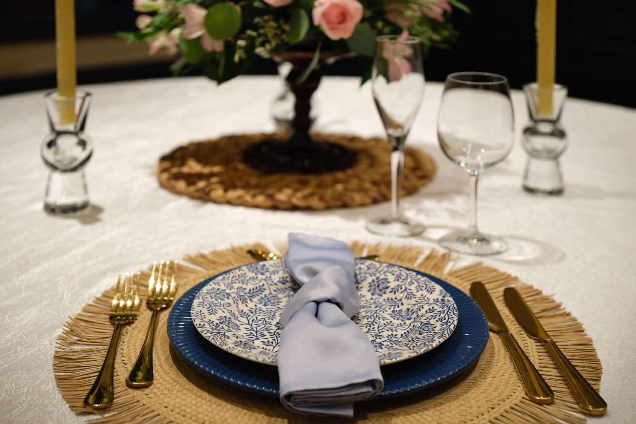 Bristol Panama, A Registry Collection Hotel מראה חיצוני תמונה A place setting with a charger plate